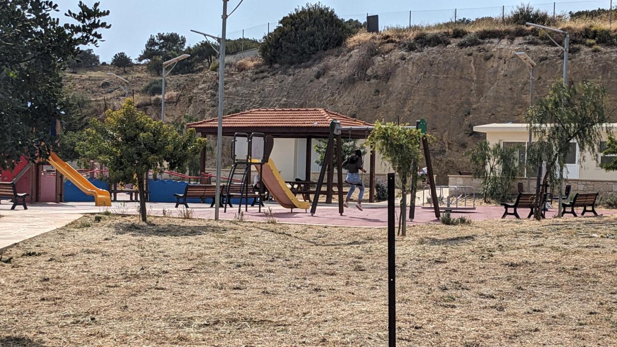 Spacious Contemporary Apartment Pissouri Luaran gambar